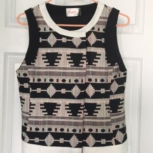 NEW / BNWT MOON COLLECTION Sleeveless Lined Tribal Top / Vest Size Small
